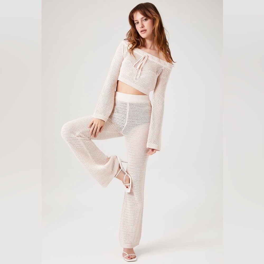 Crop top and pants